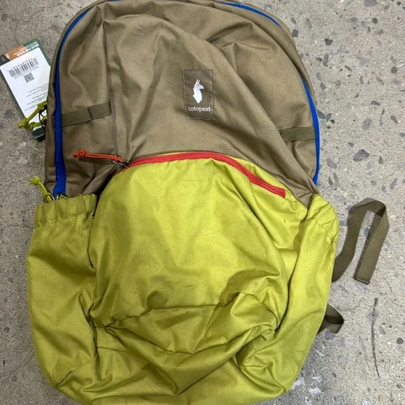 NEW COTOPAXI unisex chiquillo 30l backpack in cada dia desert/lemongrass Shop Chiquillo 30L Backpack - Unisex In Cada Dia Desert  main image 3